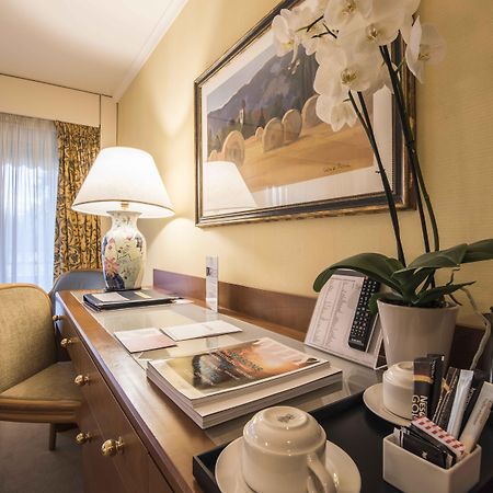 Royal Plaza Montreux Hotel Exterior foto A room at the Hotel de la Couronne