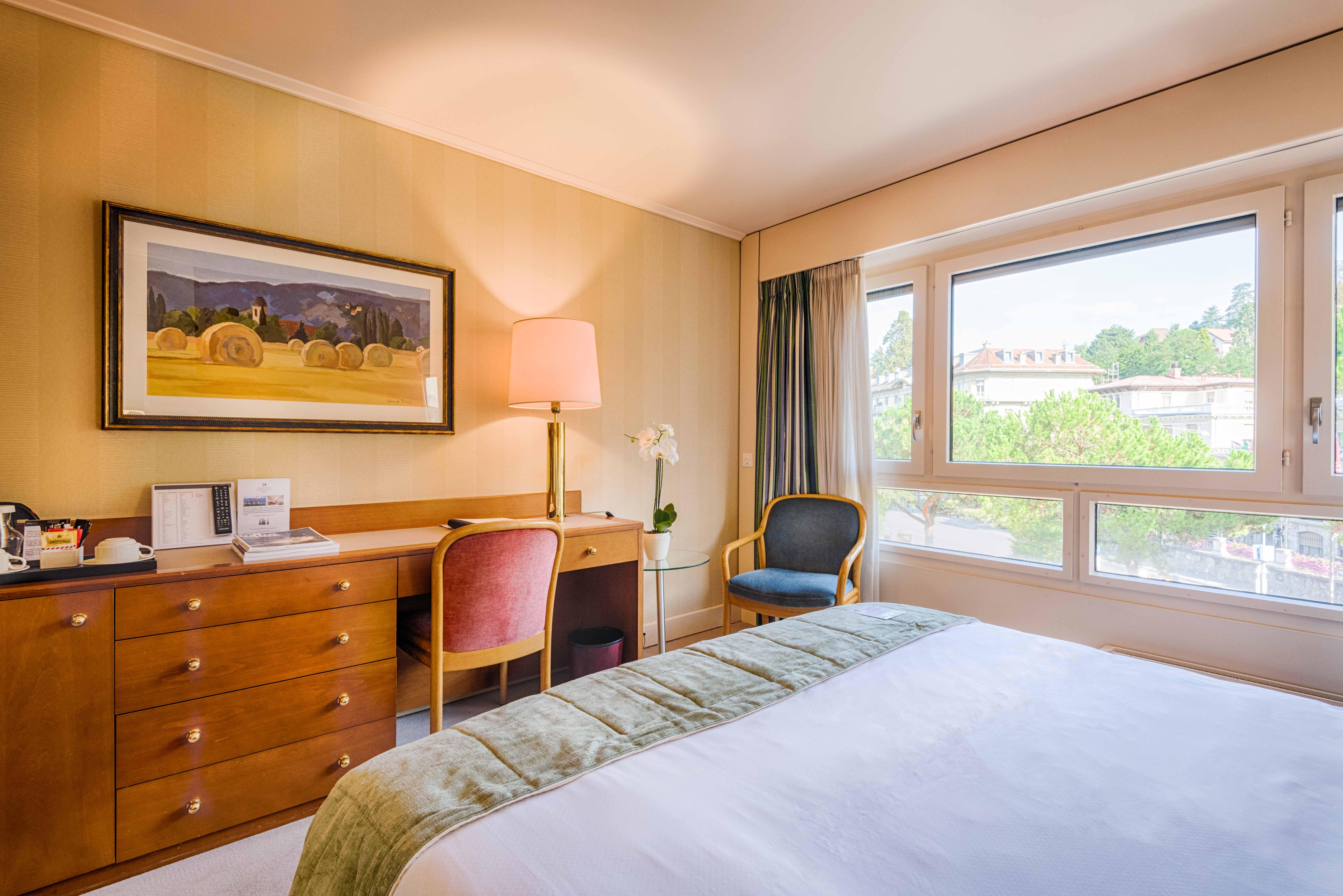 Royal Plaza Montreux Hotel Exterior foto A room at the hotel