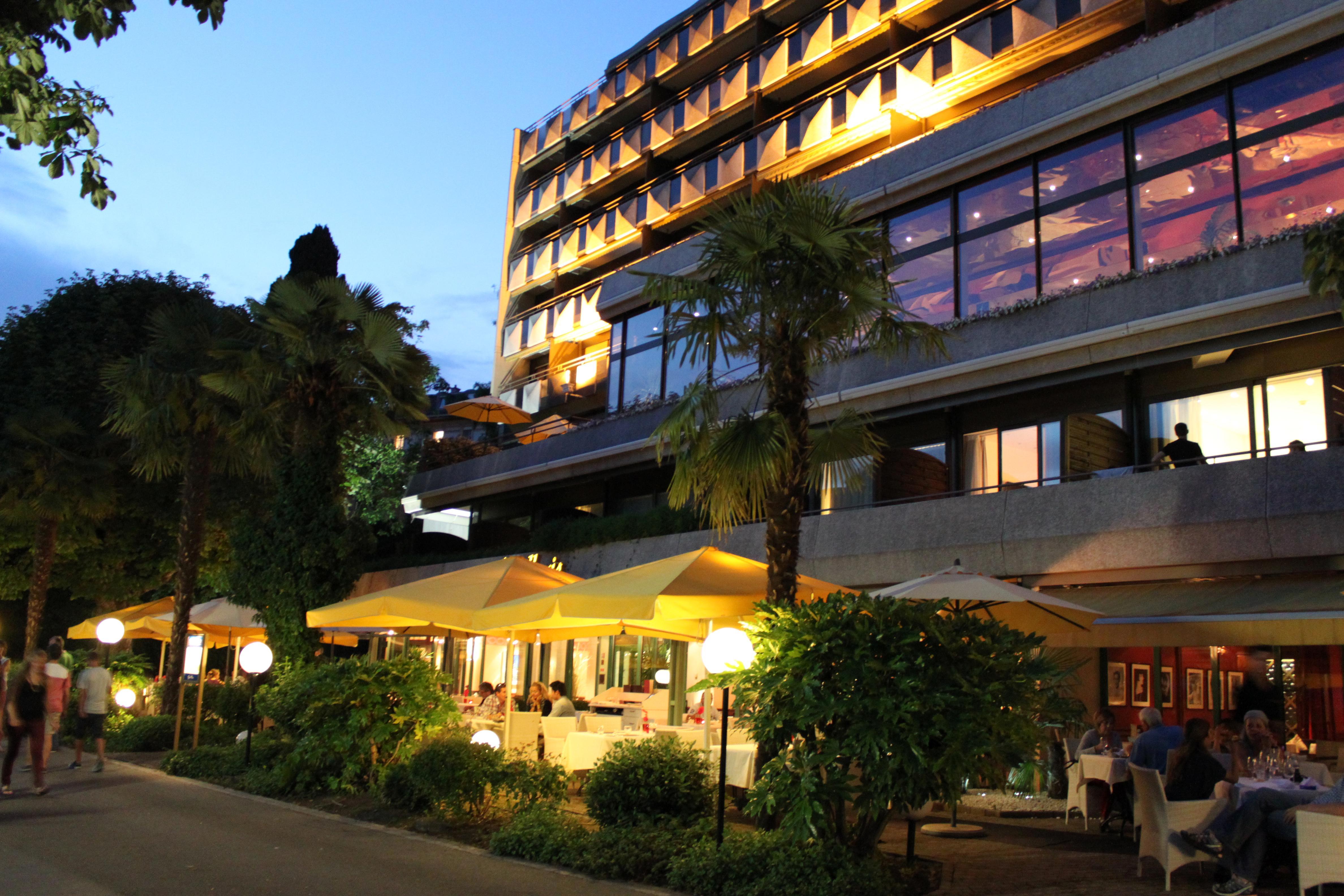 Royal Plaza Montreux Hotel Exterior foto