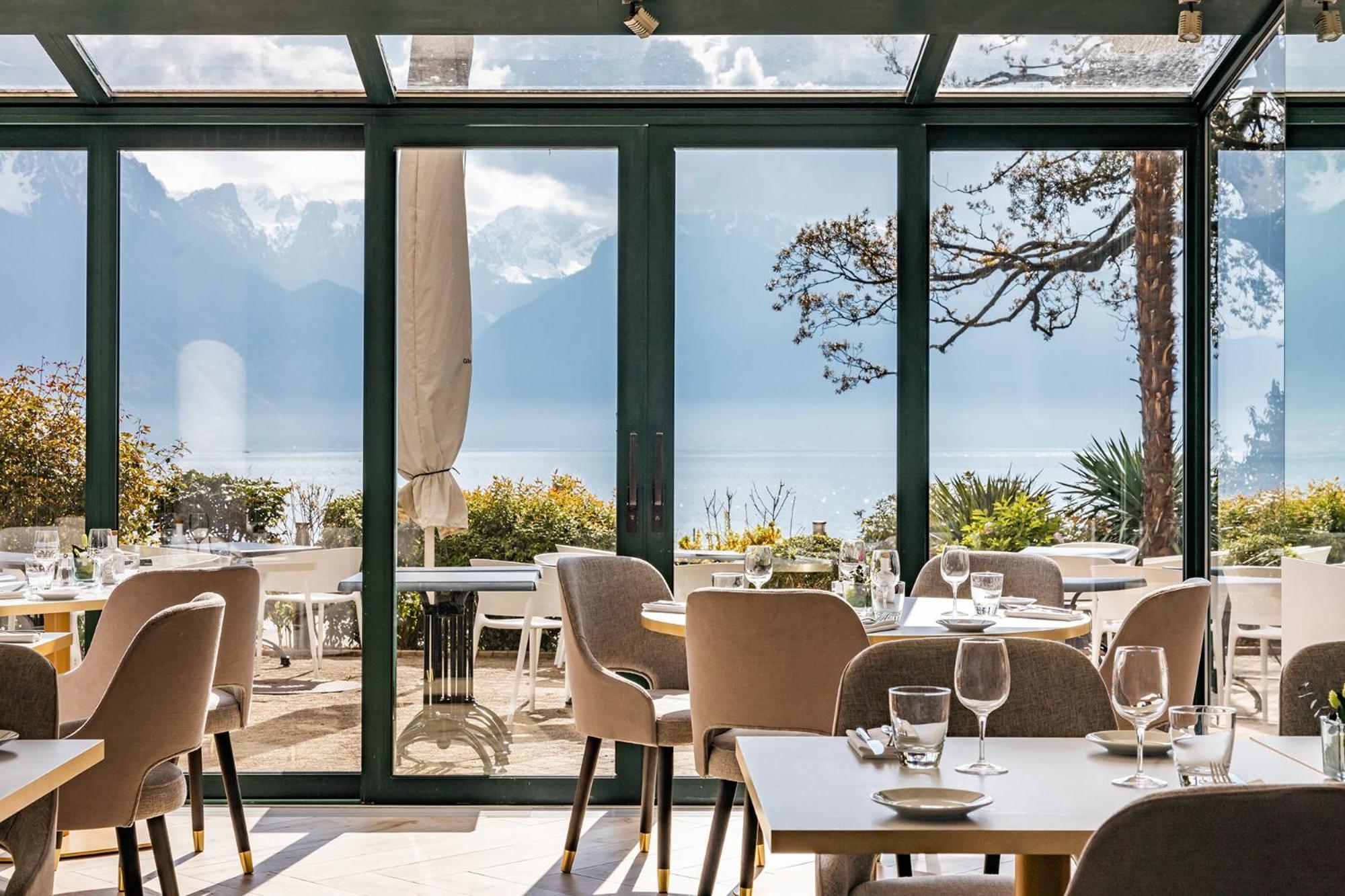 Royal Plaza Montreux Hotel Exterior foto Restaurant